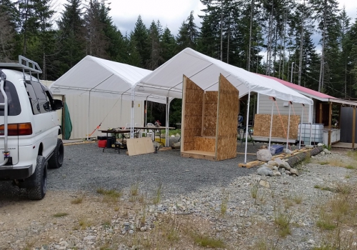 11 Out house for the lower property being built